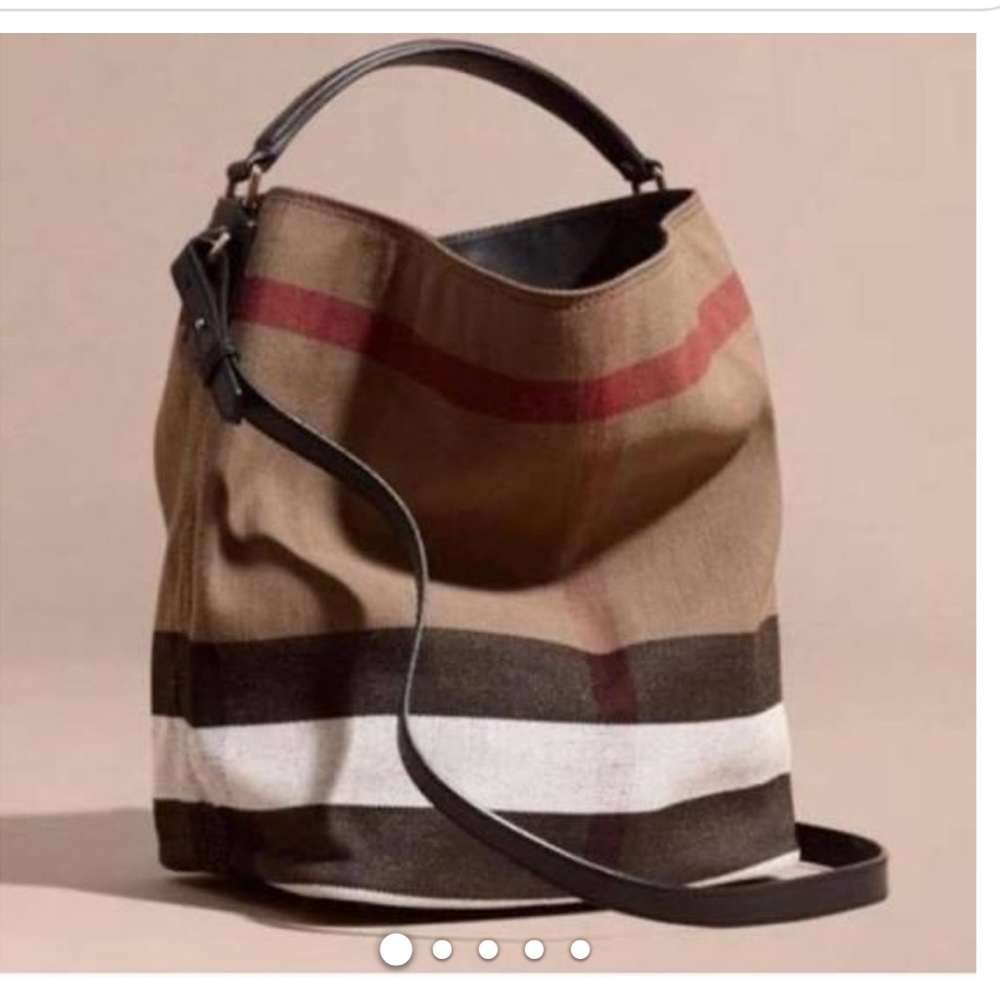 Burberry bucket bag